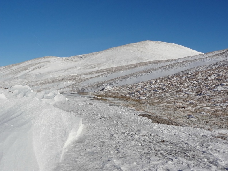 Ambiance lunaire et bise à décorner les bœufs derrière le Colomby de Gex Crozet-Faucille_11.jpg