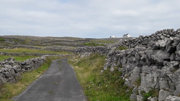 071 inishmore-stone-walls