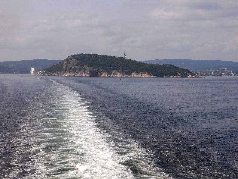 Leaving Kristiansand aboard the ferry to Denmark
Le ferry pour le Danemark quitte Kristiansand 108_kristiansand-hirtshals-ferry.jpg