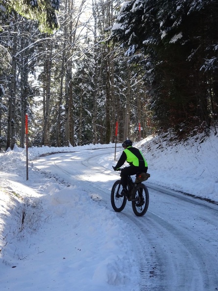 Route enneigée et verglacée Baba_18.jpg