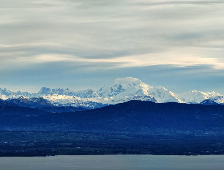 Les Voirons et la chaîne du Mt Blanc (photographe : Serge) 20221231 (05).jpg